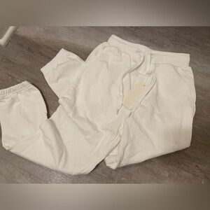 NWT Amazon - Boys 6T White Jogger Sweatpants